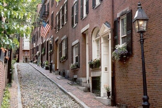 Walk the Historic Freedom Trail with Costumed Guide