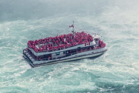 Toronto to Niagara Falls Early Bird Small Group Tour w/Boat Ride