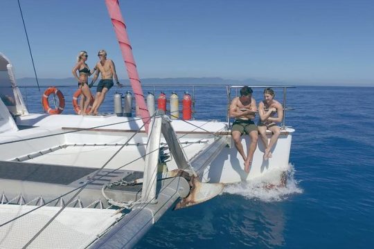 Full-Day Great Barrier Reef Sailing Trip