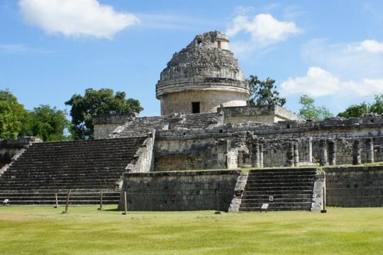 Visit to Chichen Itza, Ik Kil Cenote and Valladolid with Lunch from Cancun