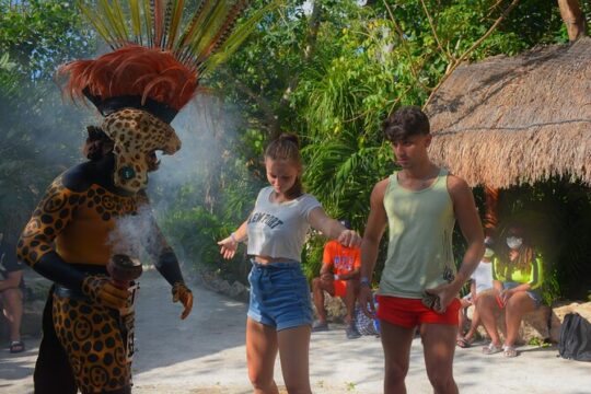 Mayan Jungle Tour: Speed boat, Snorkel & Snack
