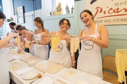3 in 1 Cooking Class Piazza Navona: Fettuccine Ravioli and Tiramisu