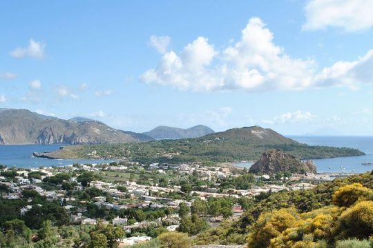 Aeolian Islands Day Trip from Taormina: Lipari and Vulcano