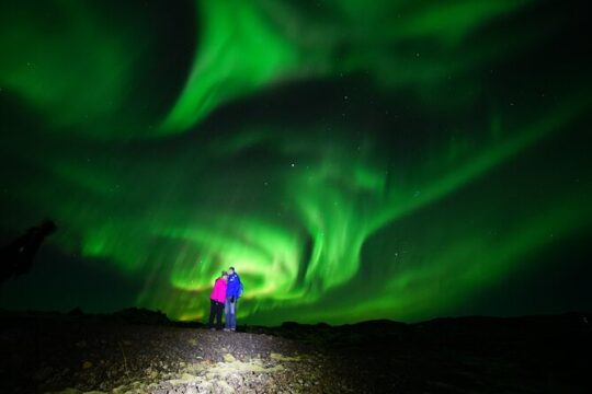 Northern Lights Minibus Tour from Reykjavik Including Free Photos