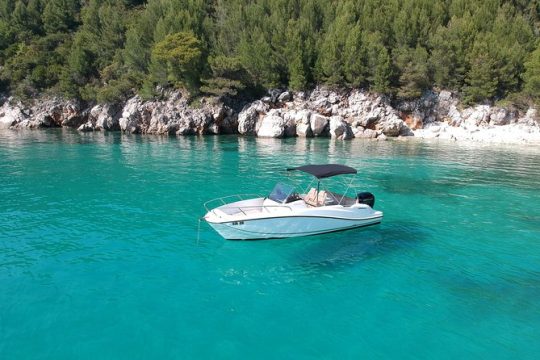 Private Excursions with 2019 Quicksilver 675 Speedboat