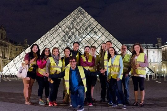 Paris Evening Bike Tour with 1-hour Seine River Cruise