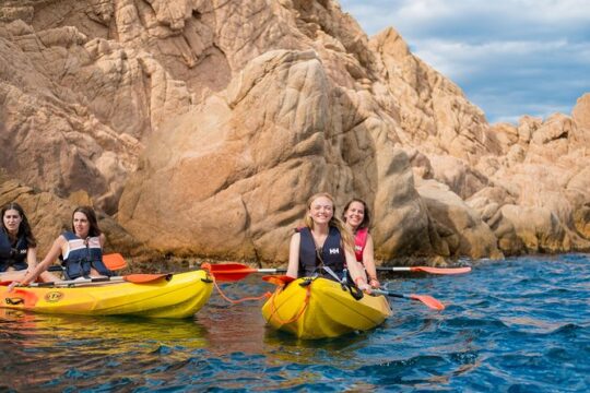 Barcelona to Costa Brava: Kayak & Snorkel Day Trip