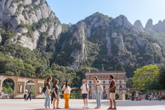 Barcelona Highlights and Montserrat with Cog-wheel Train