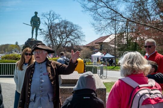 Lexington, MA Battle Green Walking Tour with Costumed Guide