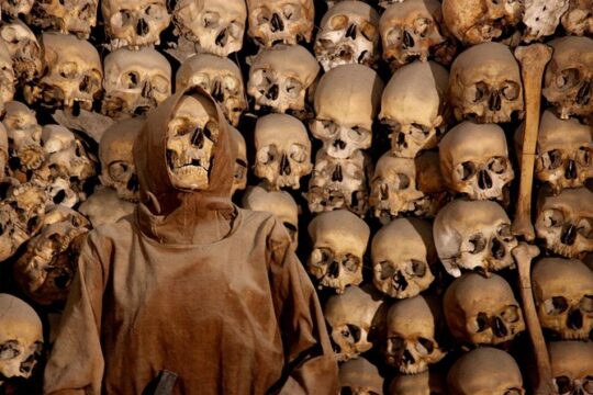 Rome: Crypts and Roman Catacombs Guided Tour with Coach Transfers