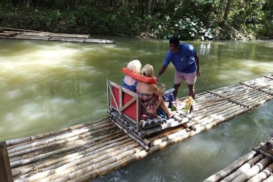 Private Shuttle Transport to Martha Brae River Rafting from Montego Bay
