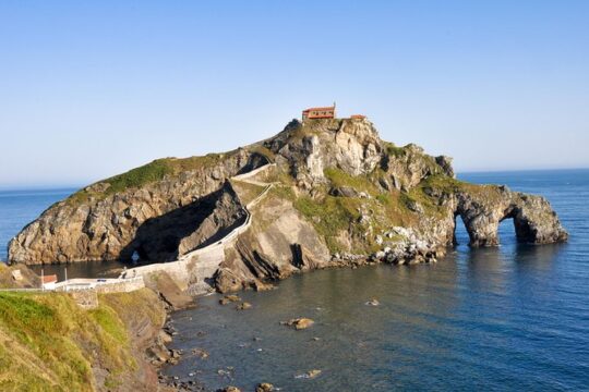 Basque Coast Tour: Vizcaya Bridge, Gaztelugatxe, Bermeo and Gernika