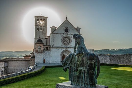 Small Group Tour of Assisi and St. Francis Basilica visit