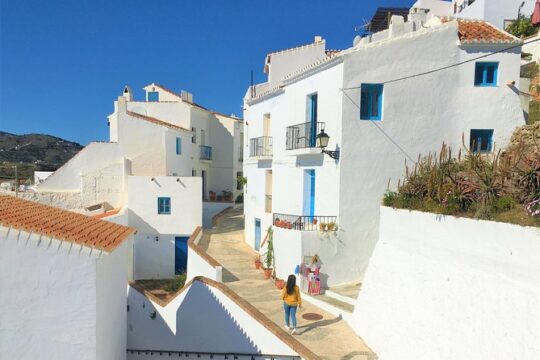 Frigiliana Small-Group Hike and Wine Tasting Tour from Malaga