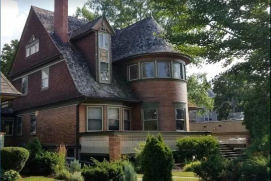 Private Frank Lloyd Wright Architectural Tour by Luxury Vehicle - 3 hours