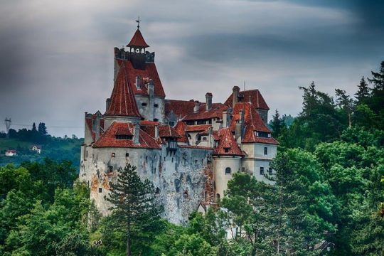Private Day Trip to Dracula's Castle from Bucharest