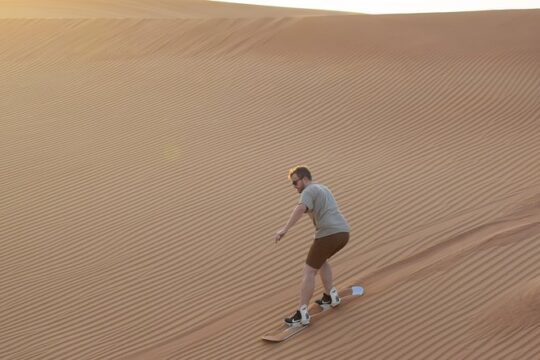 Morning Safari by 4x4 from Dubai with Sand Boarding