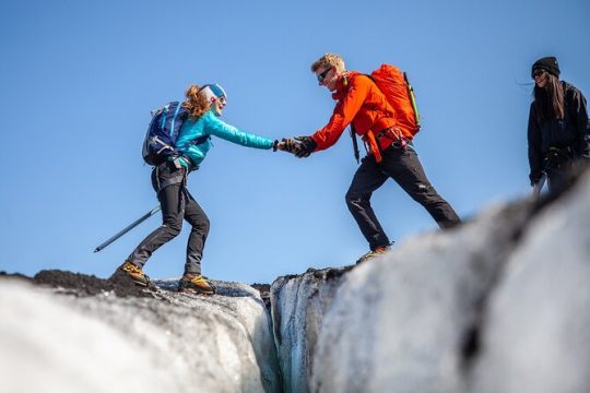 Sólheimajökull Glacier Walk – Easy Adventure in a Small Group