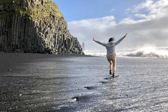 Glacier Walk and South Coast Tour by Minibus from Reykjavik