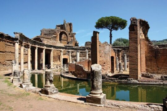 Tivoli Day Trip from Rome with Lunch Including Hadrian's Villa and Villa d'Este