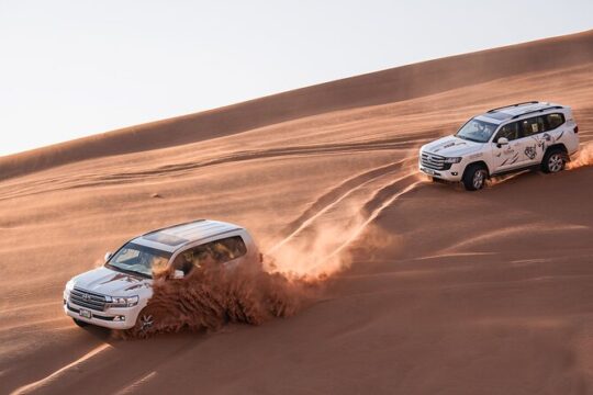 Evening Desert Safari in Dubai, Sandboard & BBQ Dinner