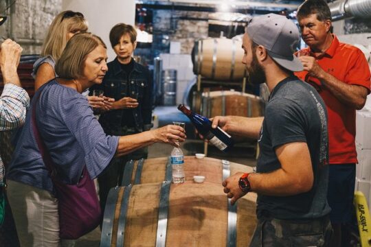 Cincinnati Wine and Dessert Tour With Tastings