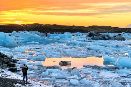 Day Trip to the Glacier Lagoon: Jökulsárlón from Reykjavik