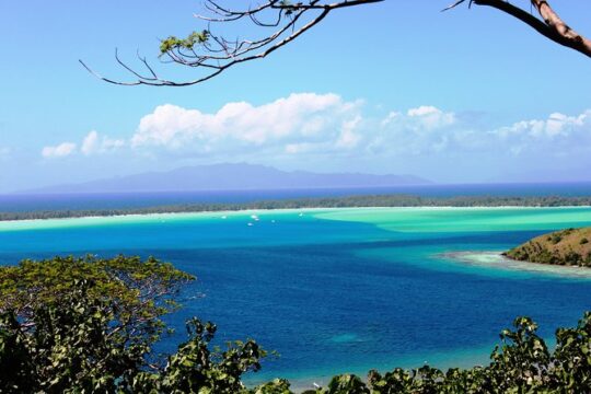 Island Tour & Getaway on the Bora Bora Mountains by Quad / ATV
