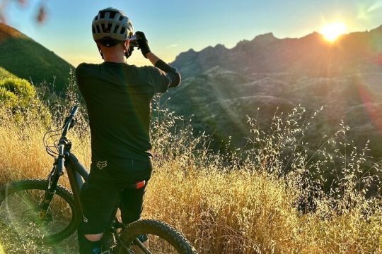 Hidden Grotto Waterfall eMTB & Hiking Adventure Malibu (Beginner)