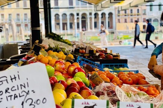 Venice Street Food Tour with Local Guide with Local Food Market Visit