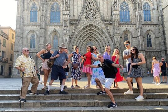 Barcelona Highlights + Sagrada Familia, Park Güell & La Pedrera