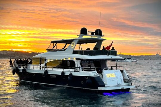 Bosphorus Sunset Cruise on Luxury Yacht