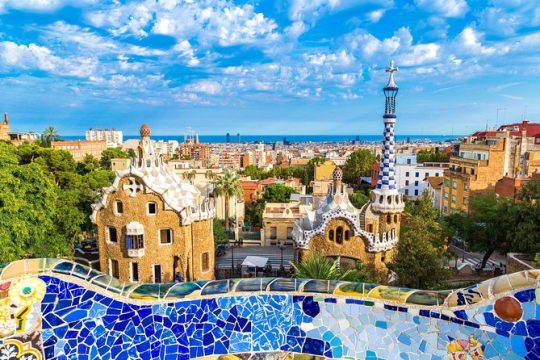 Park Guell and Sagrada Familia Tour in Barcelona