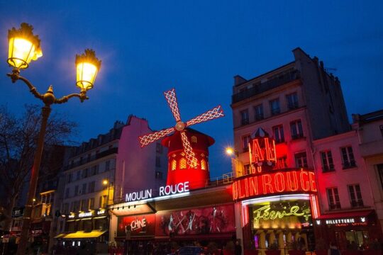 Paris Moulin Rouge Dinner Show with Transport