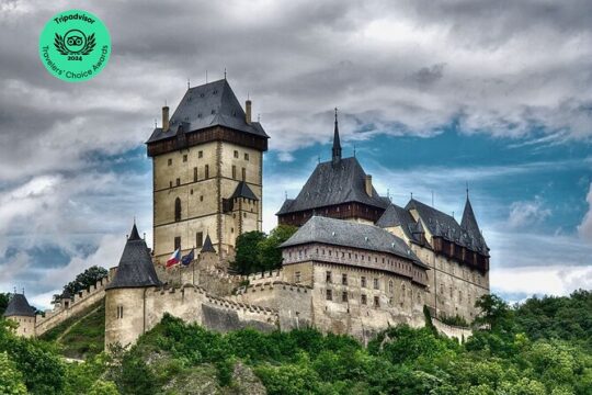 Small-Group Karlštejn Castle and Koneprusy Caves Tour
