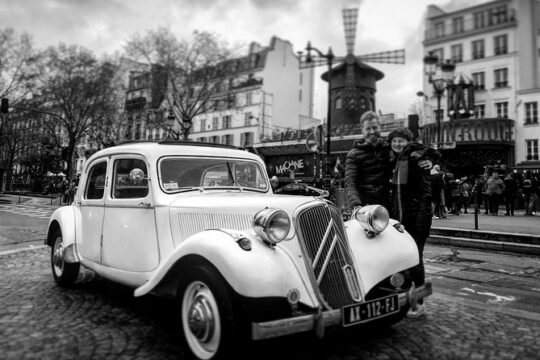 Paris Private Tour in Vintage Car 2 hours