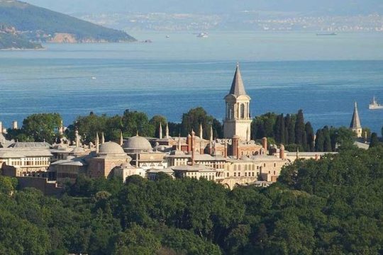 Skip the Line: Topkapi Palace Including Süleymaniye Mosque and Ceramics Workshop in Istanbul