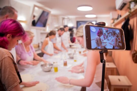 Florence Cooking Class: Learn How to Make Gelato and Pizza