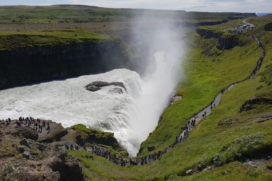 Golden Circle, Kerid Volcanic Crater, and Blue Lagoon Day Trip from Reykjavik
