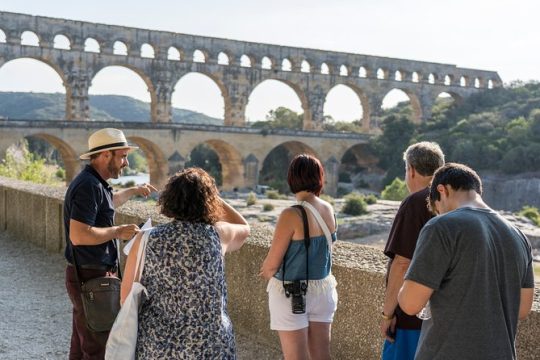 Saint Remy, Les Baux and Pont du Gard Small Group Day Trip