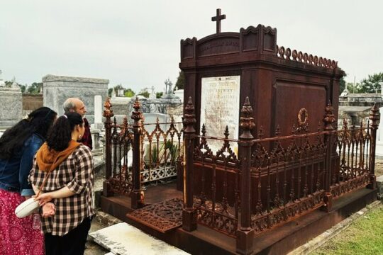 New Orleans Historic Cemetery Tour: Explore Our Cemeteries