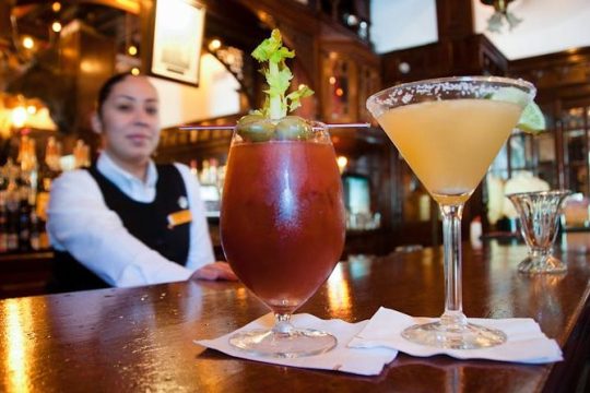 Private Drunk History Tour: Lunch, Libations & History