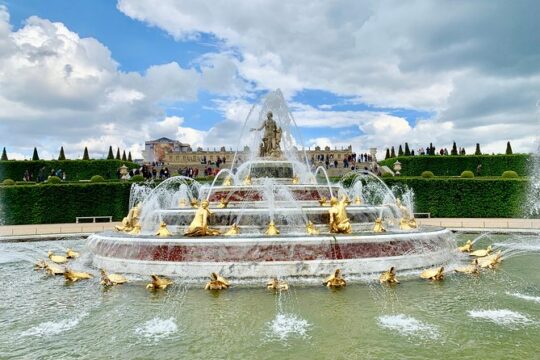 Skip-the-Line Versailles Palace & Gardens Audio Tour with Private Transportation