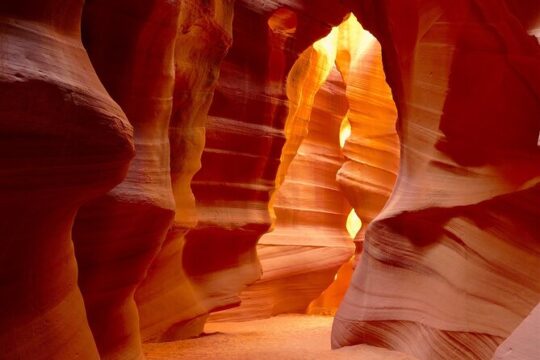 Antelope Canyon X and Horseshoe Bend Tour from Sedona & Flagstaff
