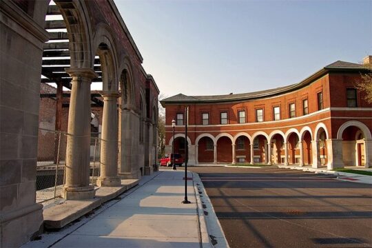 Chicago Historic Pullman Town Private Half-Day Walking Tour