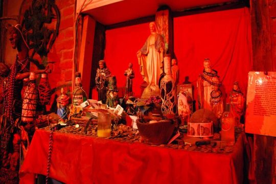 Small-Group Voodoo Tour in New Orleans