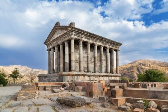 Day trip: Garni, Geghard, Symphony of Stones and Lavash baking