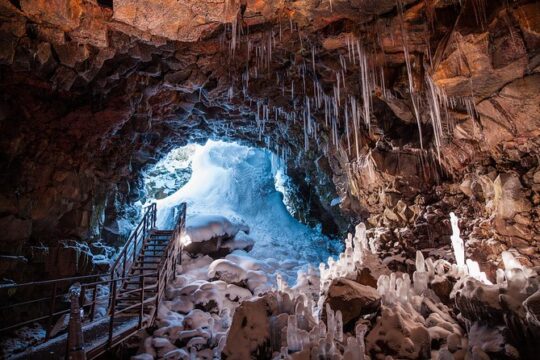 The Lava Tunnel - Standard tour with transfer from Reykjavik