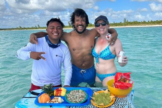 Cozumel Private 4-hour Boat Tour to El Cielo with Snorkeling