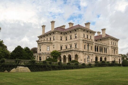 Boston to Newport Mansions Private Day Trip